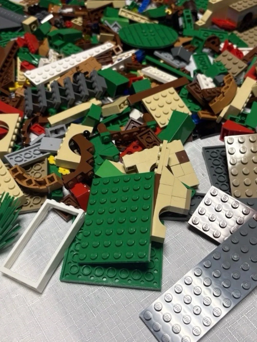 LEGO Set 79003 - The Hobbit - An Unexpected Gathering - Incomplete Partial Set